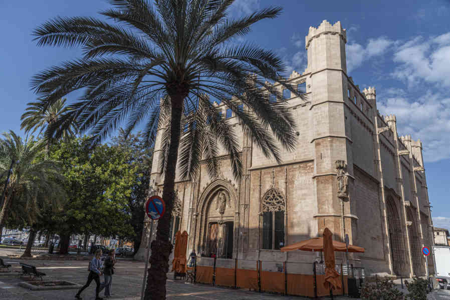 Mallorca - Palma 070 - La Llotja.jpg